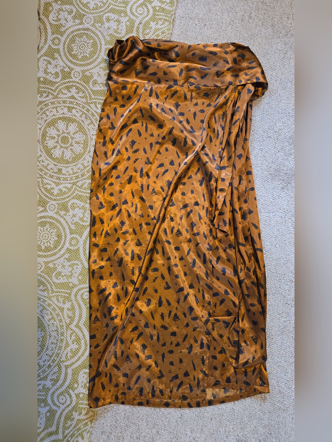 Vici Bronze Satin Skirt With Black Speckle Print